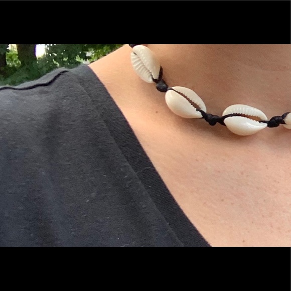 Puka Shell Necklace!! - Picture 2 of 2